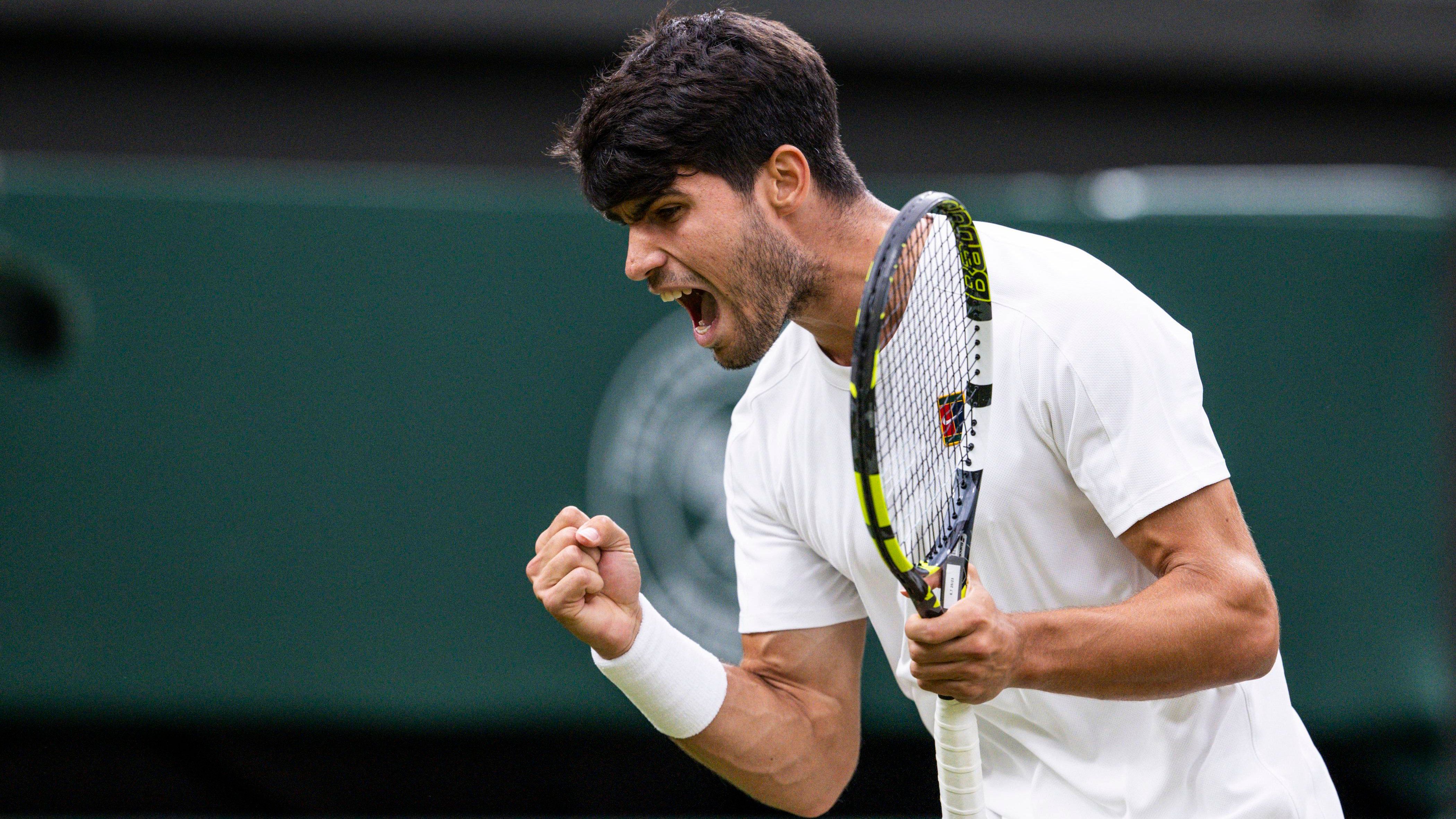 Carlos Alcaraz sobrevive a sí mismo en Wimbledon