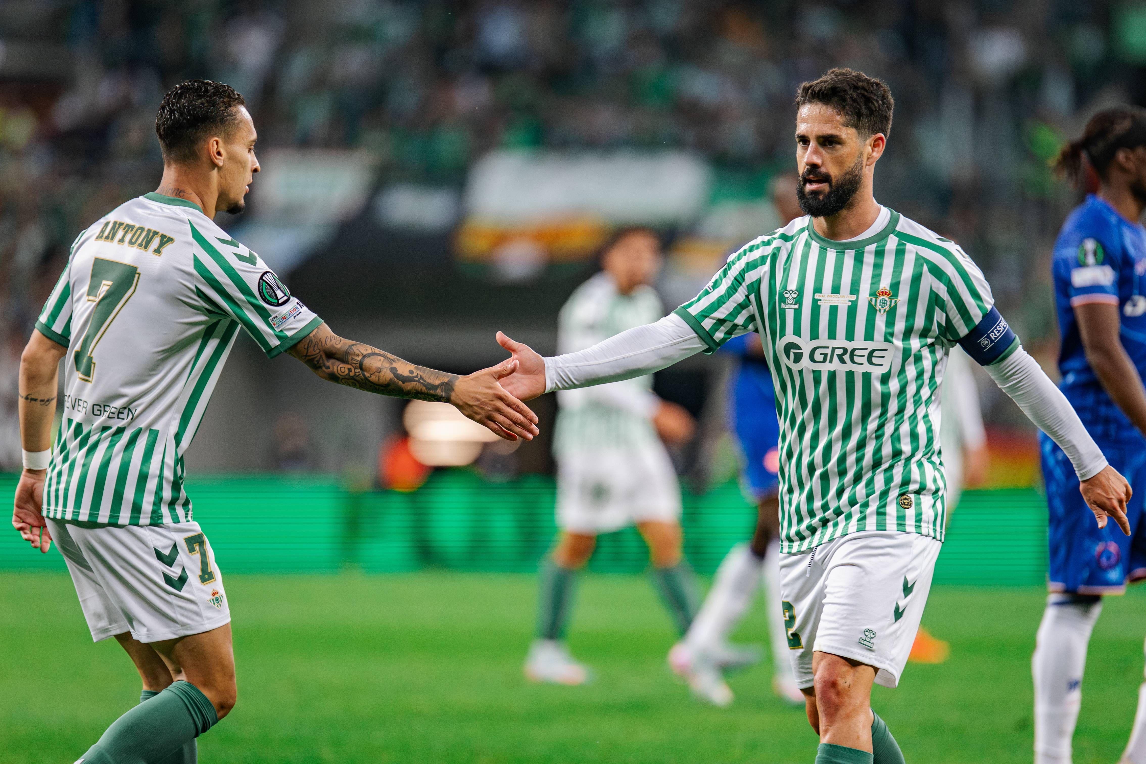 La relación que une a Isco y Antony más allá del césped