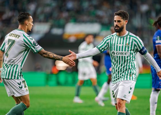 La relación que une a Isco y Antony más allá del césped