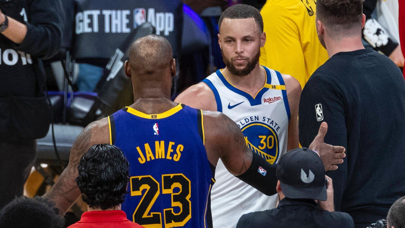 Steve Kerr marca una clara diferencia entre Stephen Curry y LeBron James: "Entiende las repercusiones de seguir ese camino"