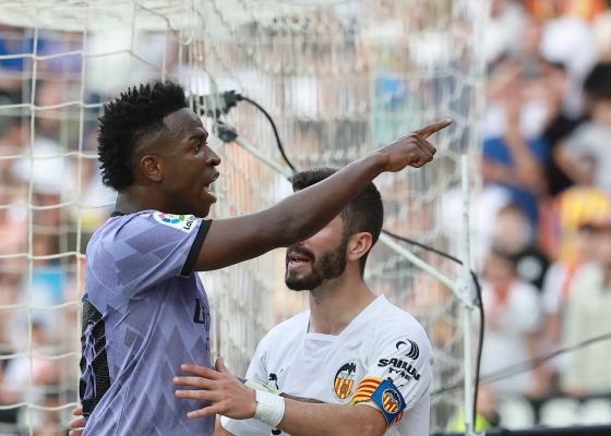 El Valencia responde a Vinicius