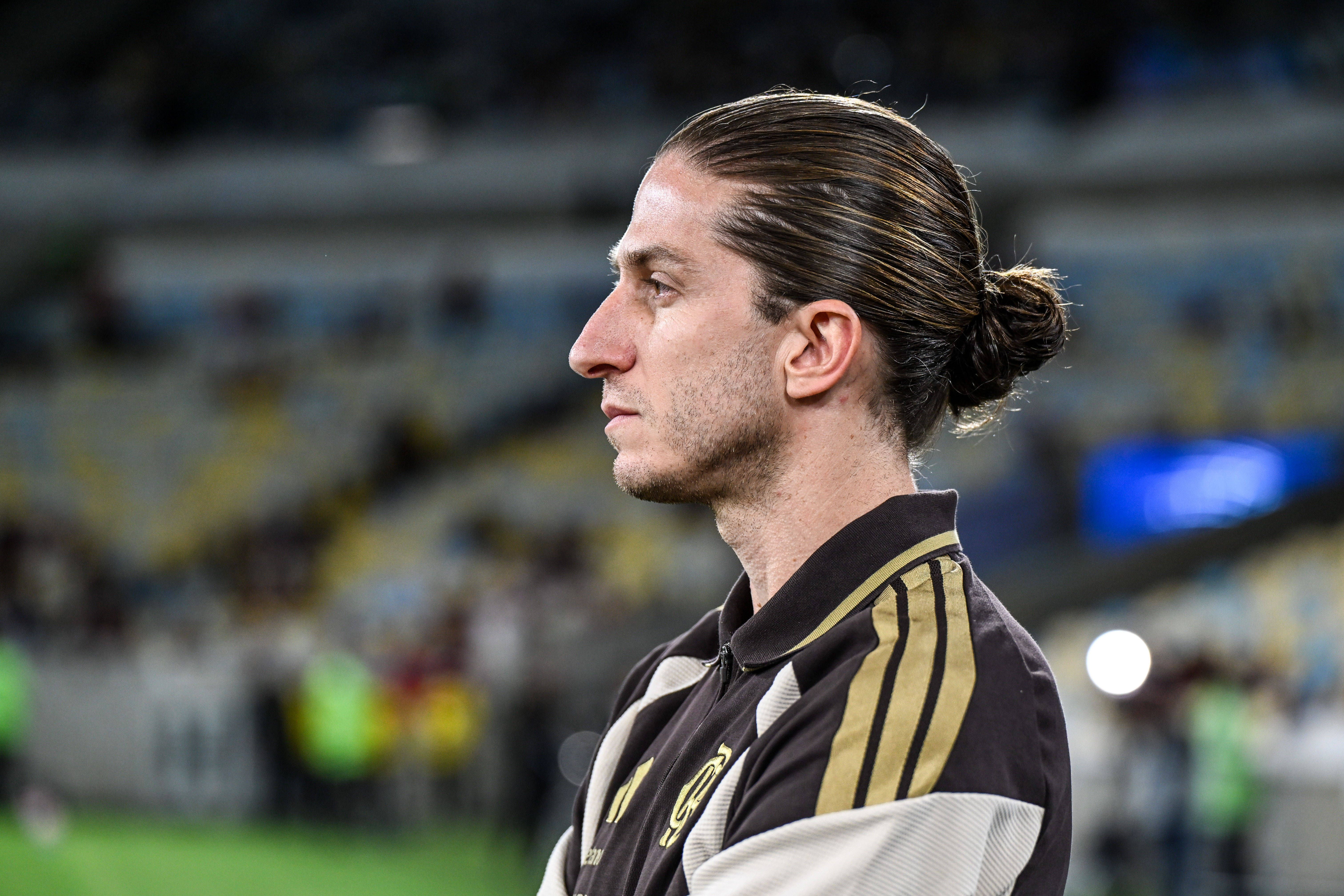 Flamengo cesa a Filipe Luís tras golear 0-8 y avanzar a la final