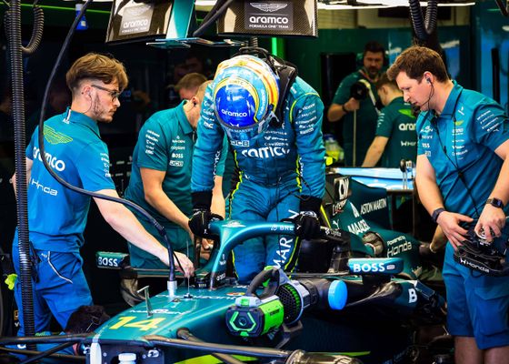 Test F1 2026 | Resumen Test de Bahrein hoy con Fernando Alonso y Carlos Sainz en la cuarta jornada de pruebas