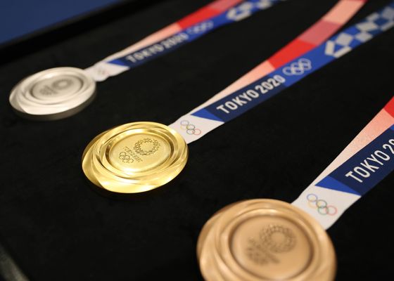 De ser una leyenda en los Juegos Olímpicos a vender las medallas por falta de dinero
