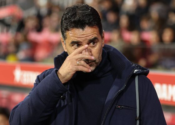 El Girona se pronuncia sobre la continuidad de Míchel y un nuevo portero