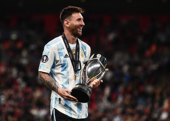 La UEFA mantiene a Catar como escenario provisional de la Finalissima