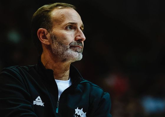 Sito Alonso apunta con rabia al Valencia Basket: "El día que no lo hagamos estaremos muertos"