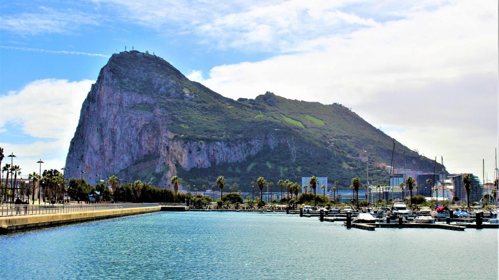 España entra y mandará en Gibraltar