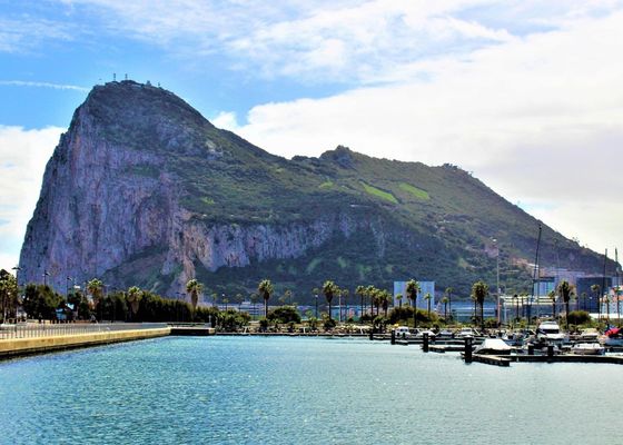 España entra y mandará en Gibraltar