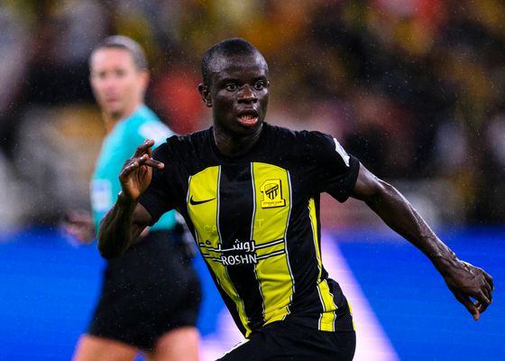 Kanté baraja un inesperado regreso al fútbol europeo en enero