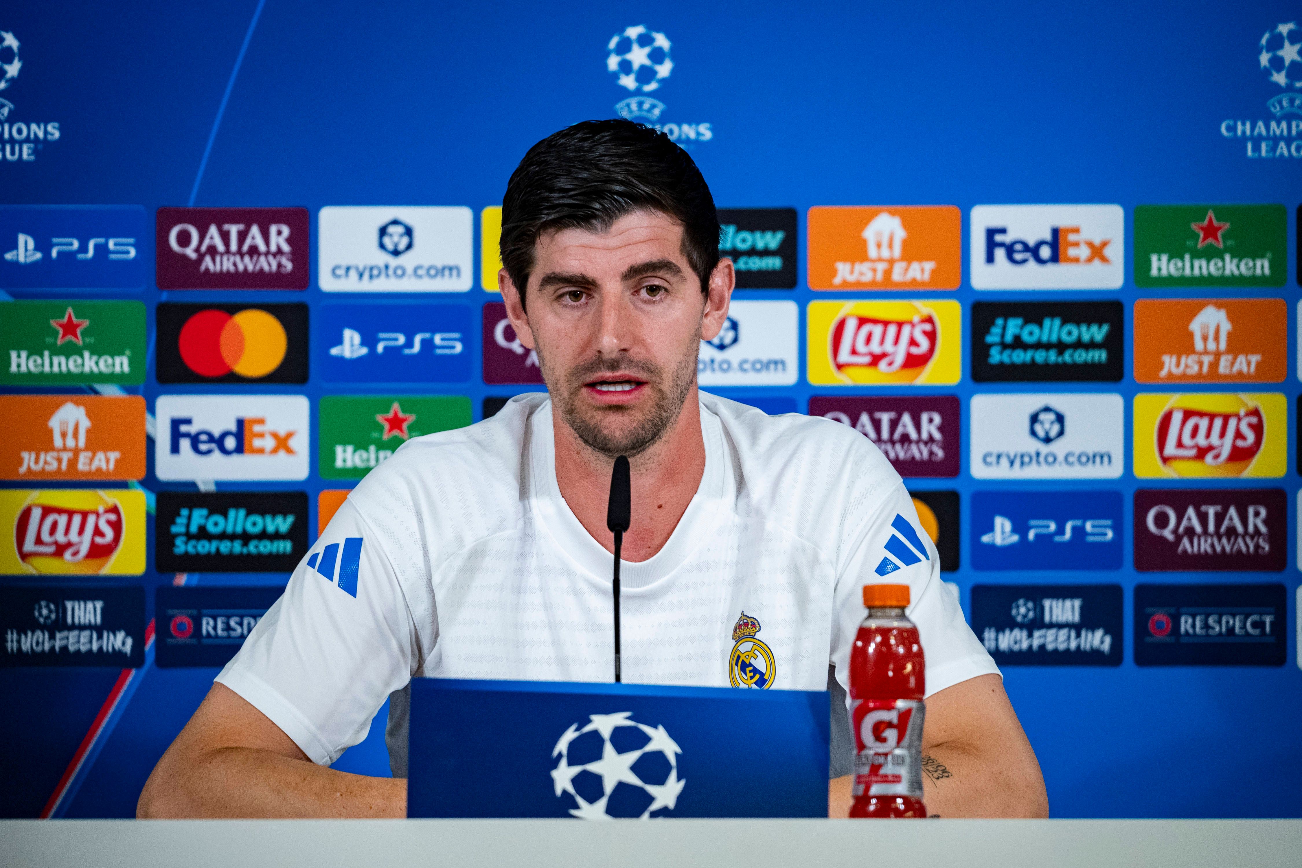 Courtois responde a Mourinho: "No podemos justificar un presunto acto de racismo con una celebración"