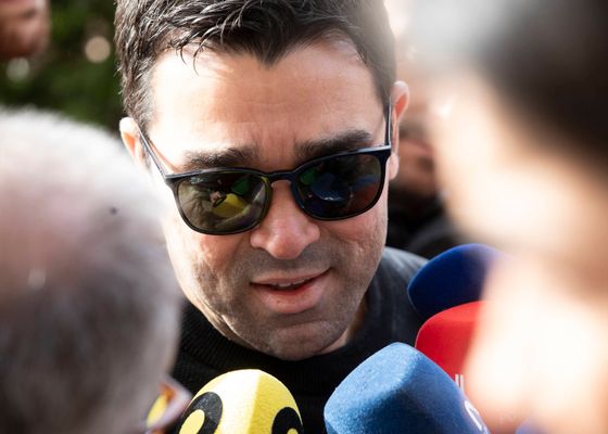 Deco deja en el aire el futuro de Lewandowski y reivindica a Eric García
