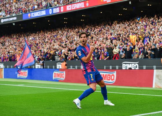 Ferran Torres abre el debate del '9' para la Champions con su doblete en el Barcelona - Espanyol