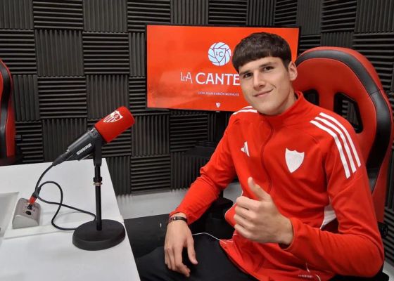 Pedraza celebra su soñado fichaje por el Sevilla a la segunda, tras ser descartado hace tres años: "Con confianza soy imparable"