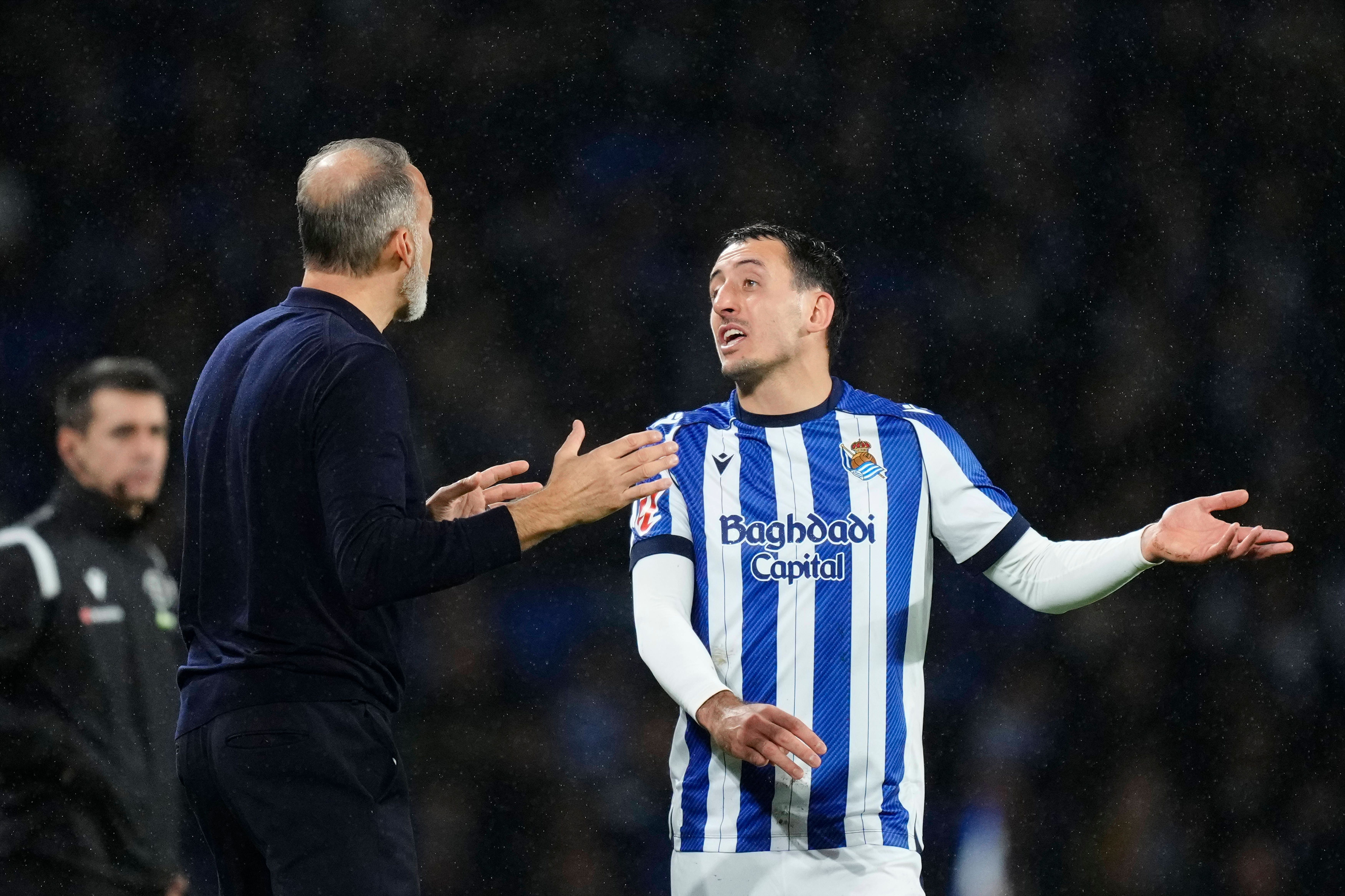 Matarazzo pasa lista en la Real Sociedad: Barrenetxea, Zakharyan, Wesley, Óskarsson, Caleta-Car...