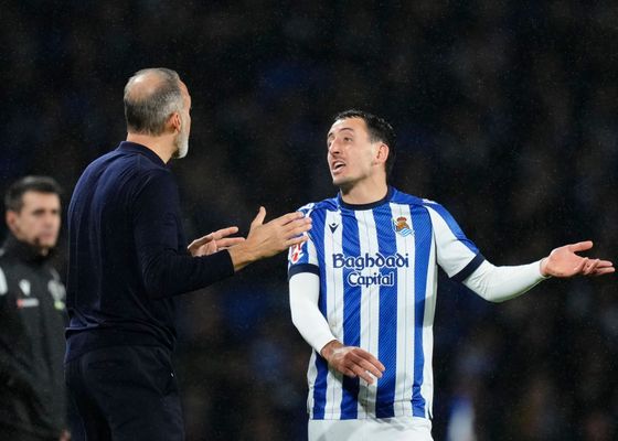 Matarazzo pasa lista en la Real Sociedad: Barrenetxea, Zakharyan, Wesley, Óskarsson, Caleta-Car...
