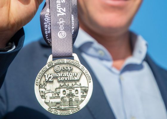 La Real Maestranza, protagonista en el EDP Medio Maratón de Sevilla 2023 