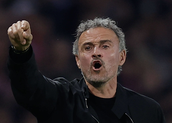 Luis Enrique responde a las críticas con una rajada: "Las hay que son de mierda"