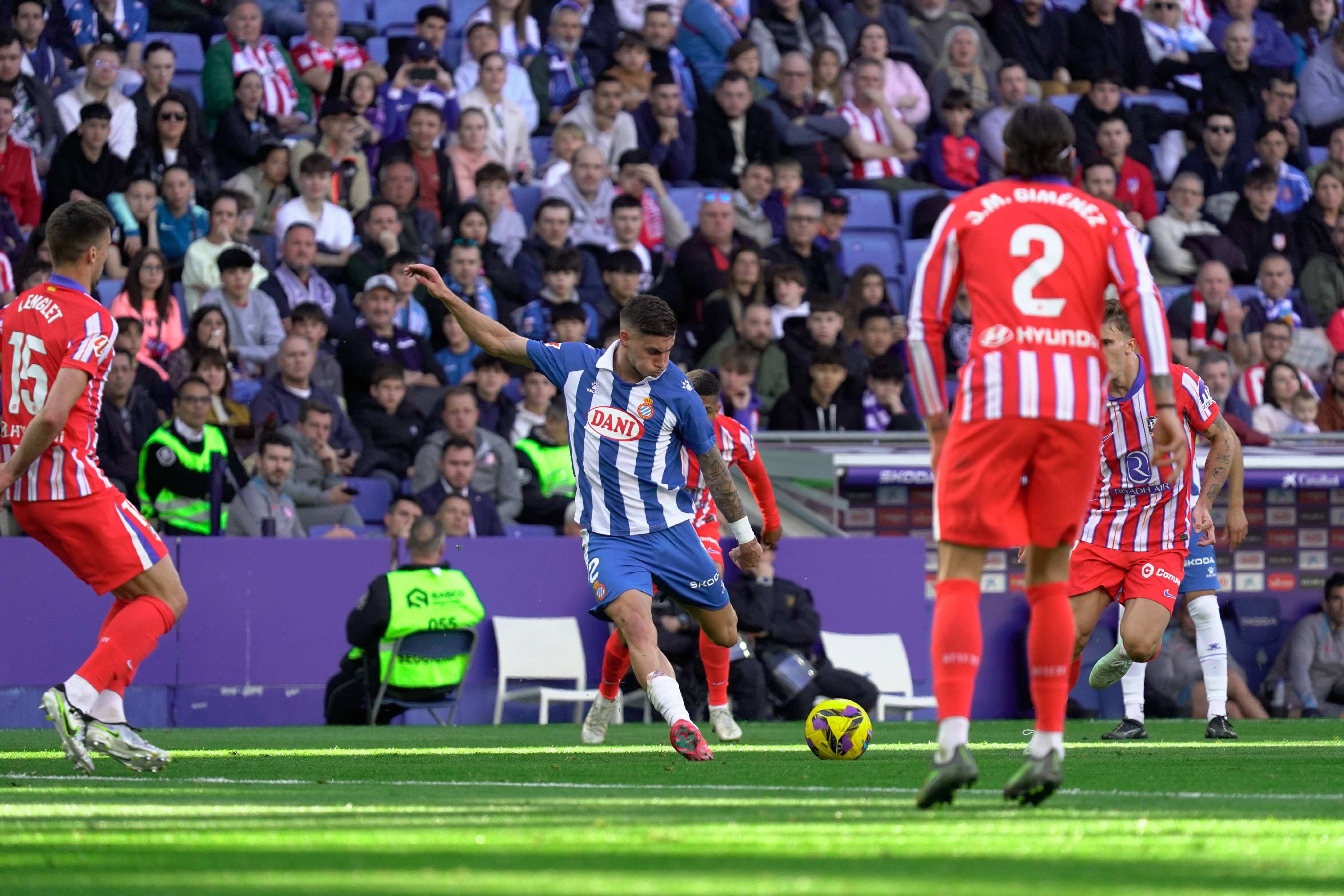 Roberto Fernández, sin tiempo