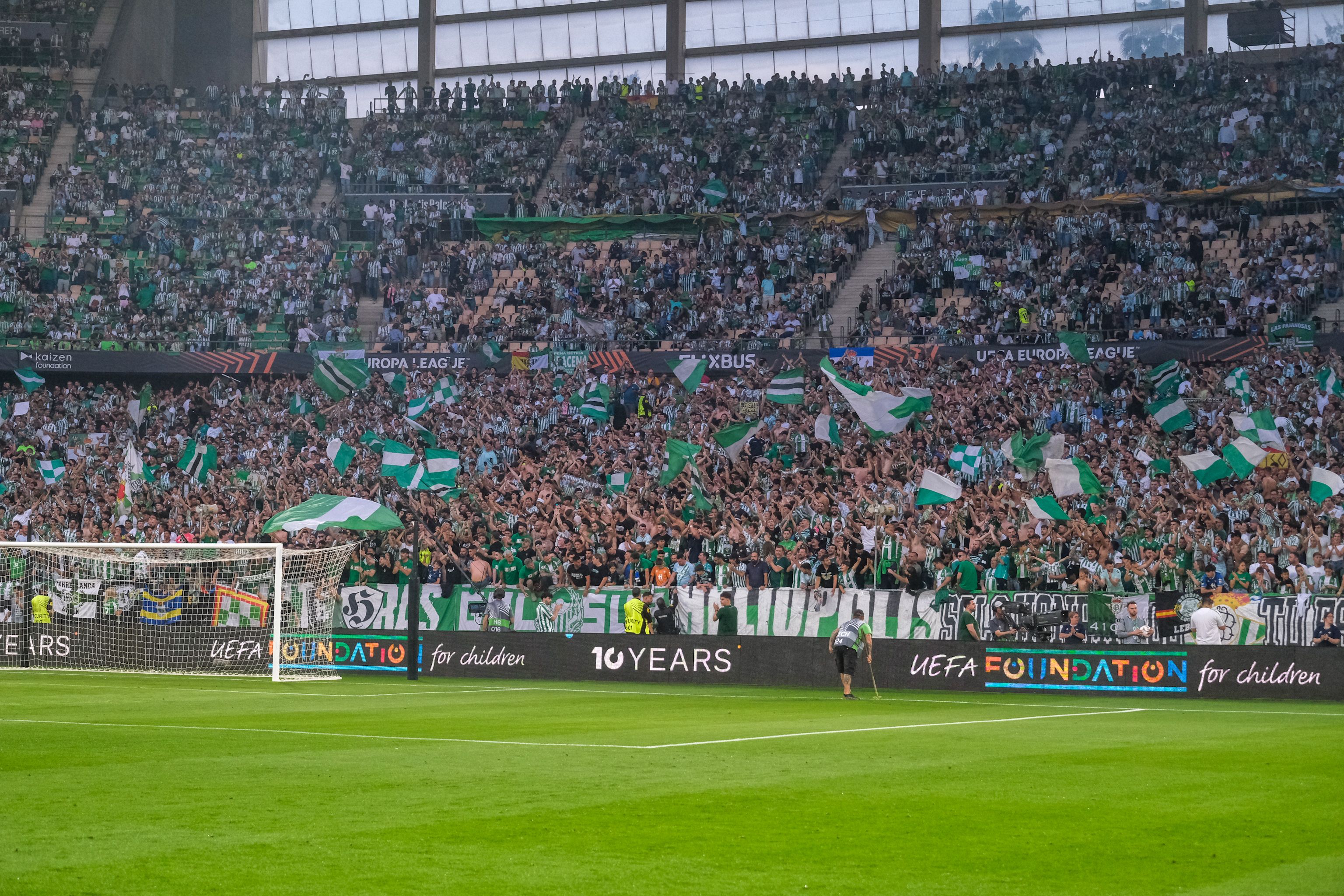 Mejor entrada de esta edición de la UEL: récord propio y directo al podio