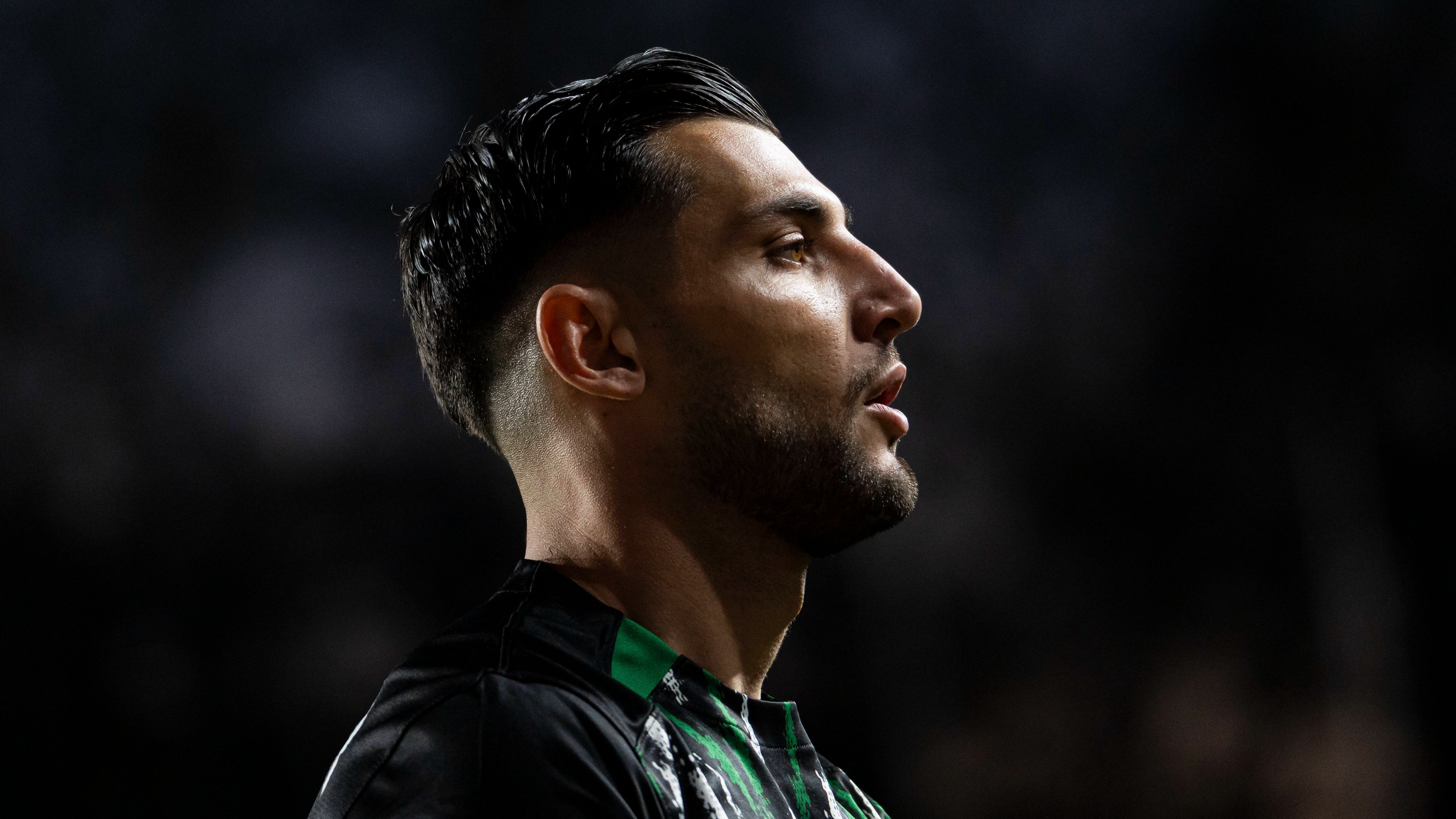 El simbólico precio por el que el Elche se quedaría con Rafa Mir y el récord de Cedrick Mabwati
