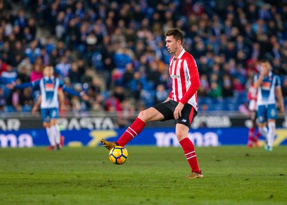 La renovación que puede alejar a Laporte del Athletic