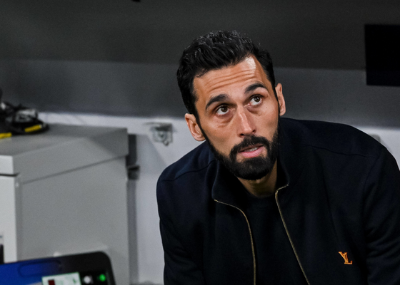 Arbeloa insiste con su futuro en el Real Madrid: "A mi no me compete"
