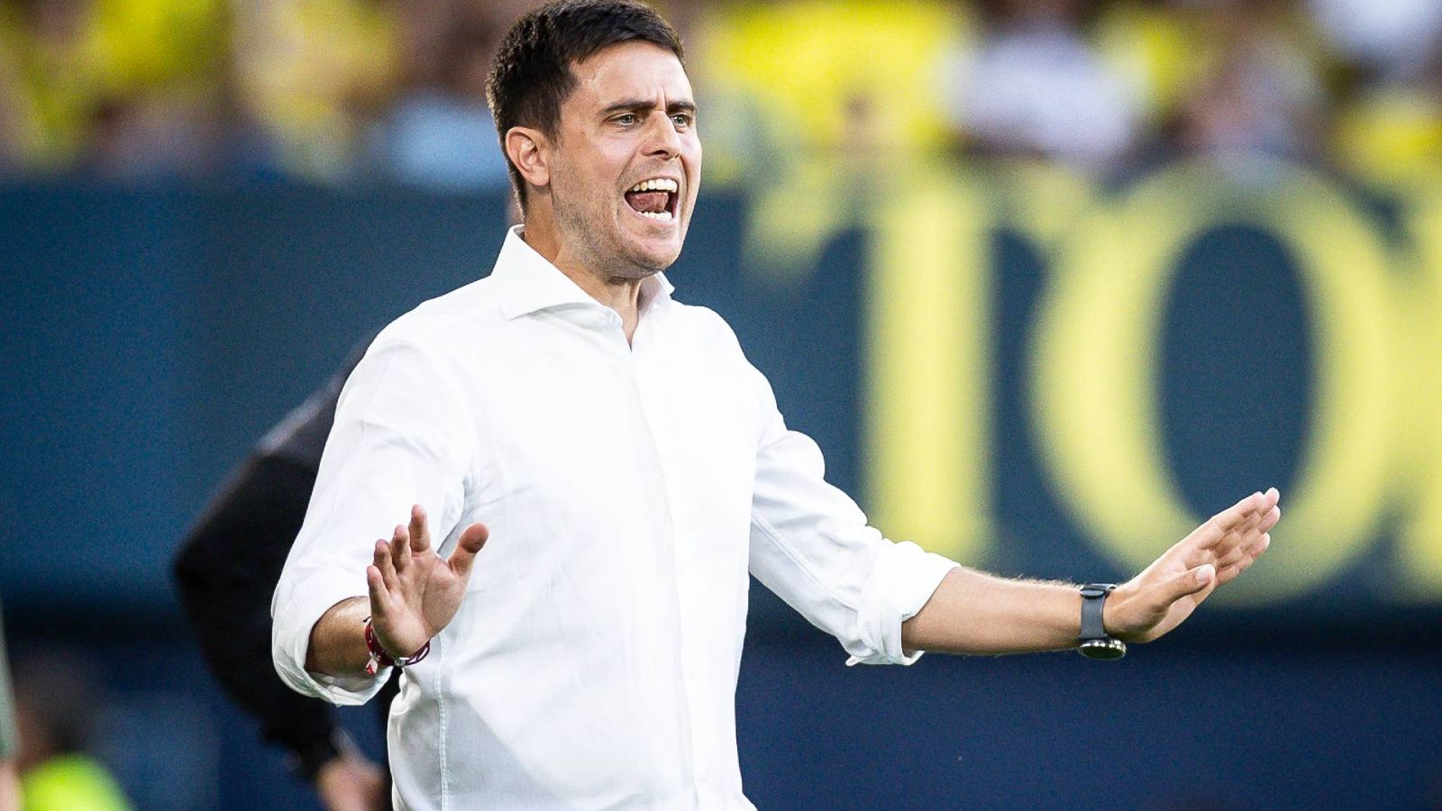Lisci, entrenador de Osasuna, pide disculpas antes de recibir al Real Oviedo por lo que hizo ante la Real Sociedad en la Copa del Rey