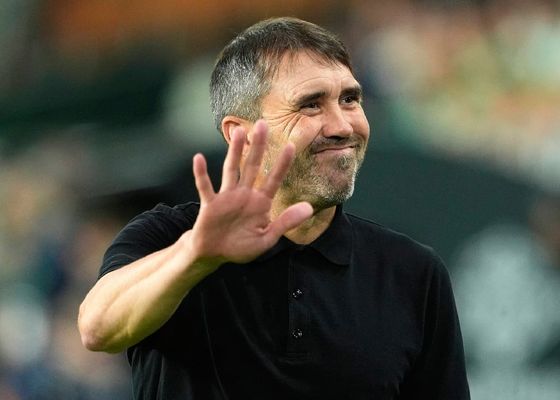 Coudet confirma los planes del Alavés en el mercado de fichajes de enero: "El club está trabajando en ello"
