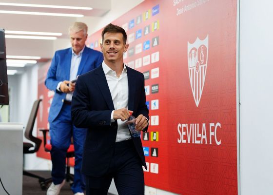 Alfon González se exhibe con el Sevilla sin remordimientos: "Cuando me presentaron el proyecto no tuve ninguna duda"