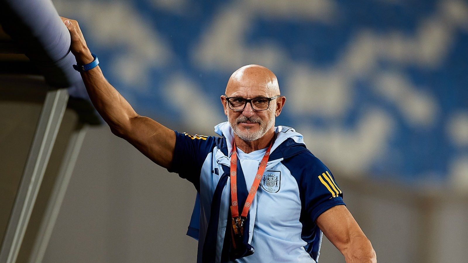 Los dos onces que prueba Luis de la Fuente, y sus cinco indiscutibles