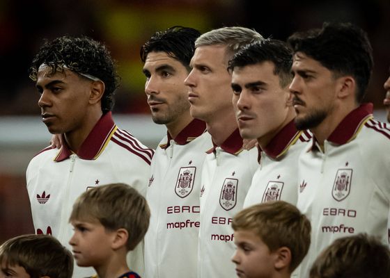 La sanción a la que se enfrenta España por los cánticos racistas en el RCDE Stadium