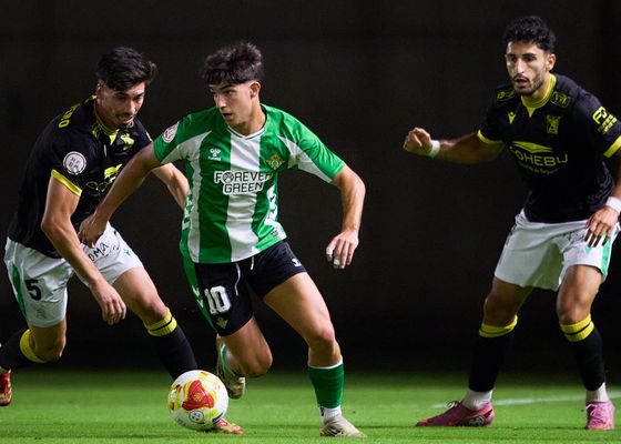 Betis Deportivo 1-0 Sanluqueño: Yoan Koré obra un estreno de bella factura