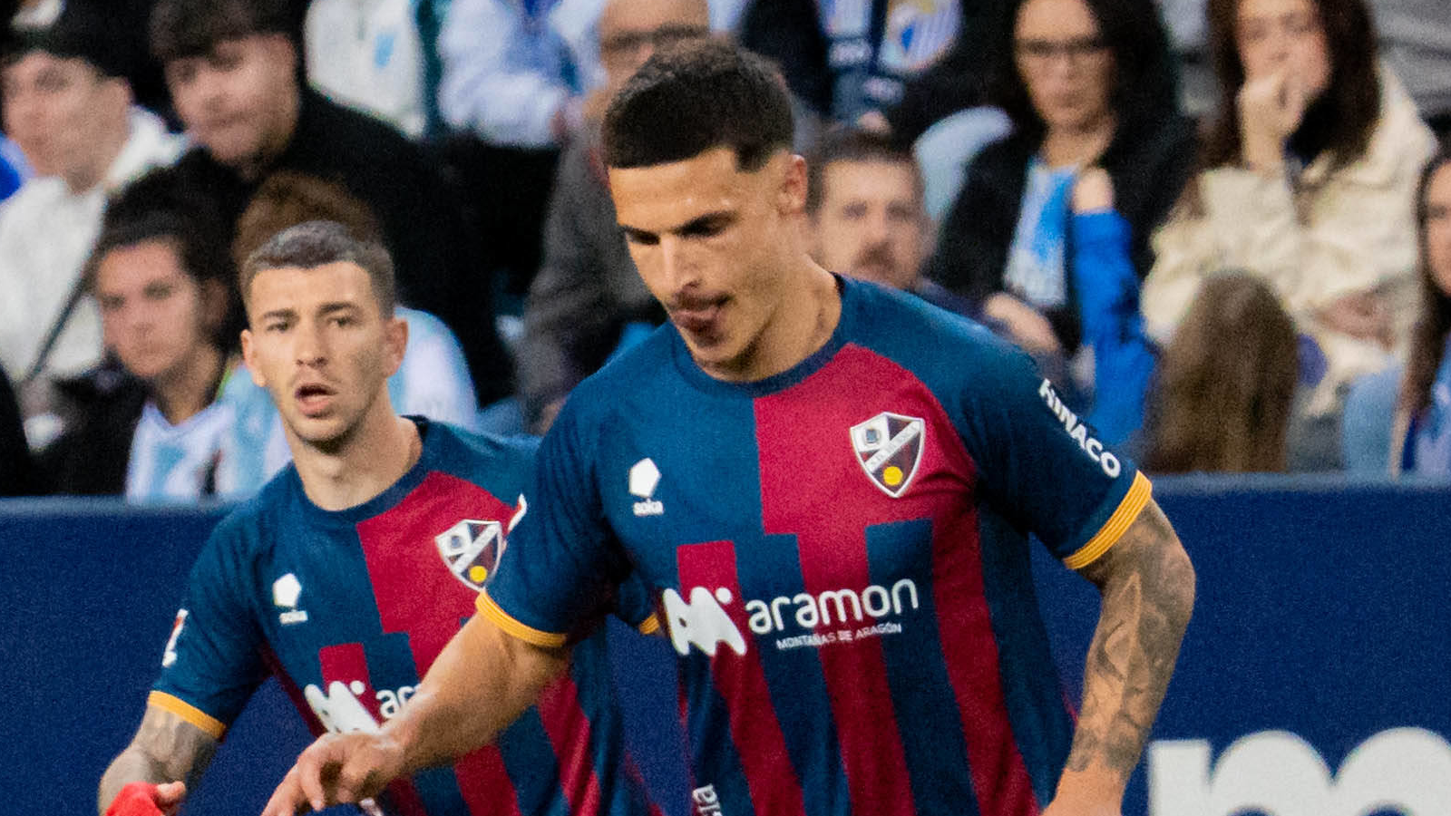 Seoane, jugador del Huesca, admite el palo ante el Almería y apunta al Granada: "Es el momento"