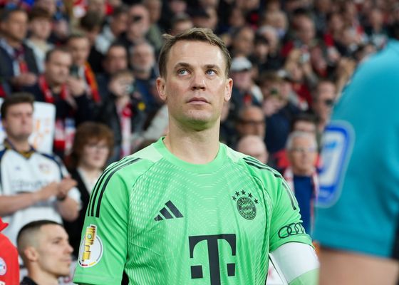 Neuer abre la puerta a seguir: "Las cosas pintan bien"