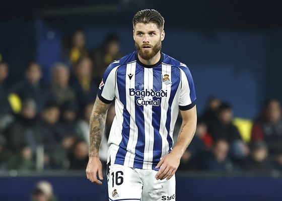 El plan de la Real Sociedad en la posición de central