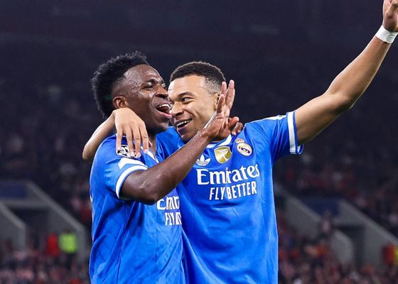Olympiacos 3-4 Madrid: Ni el póker de Mbappé ni los regates de Vinícius salvan a Xabi Alonso