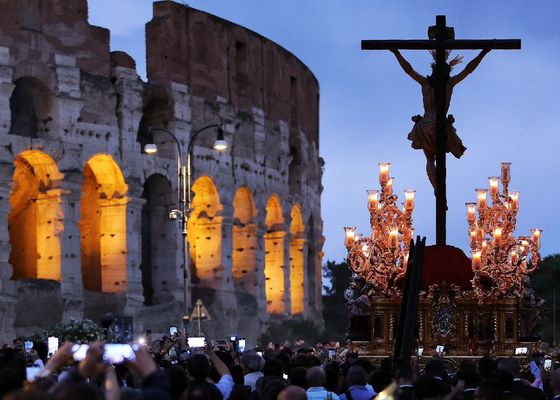 Andalucía quiere más turismo para que la Semana Santa 'dure' más
