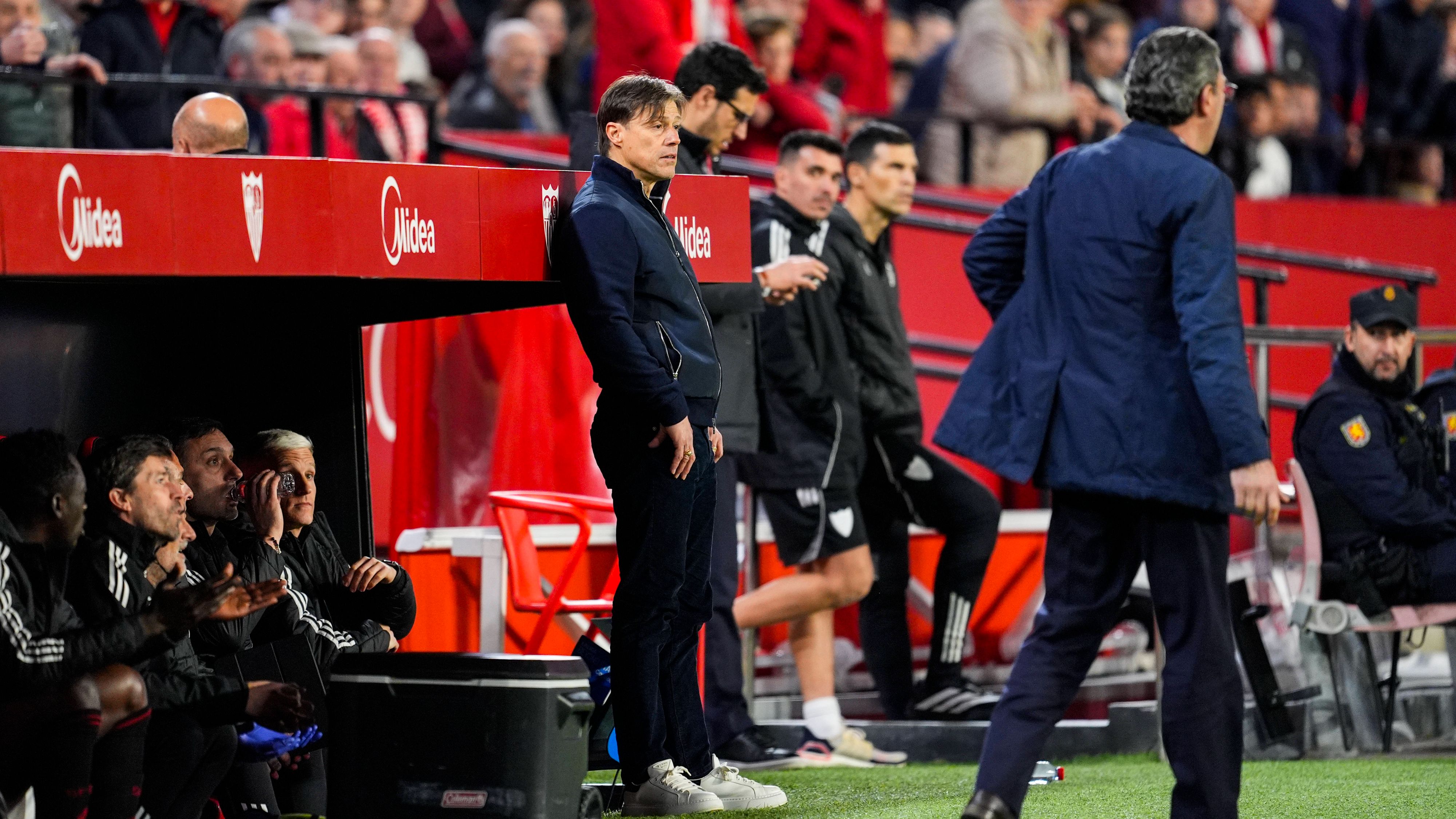 El Sevilla anuncia una segunda reducción de la sanción a Matías Almeyda 