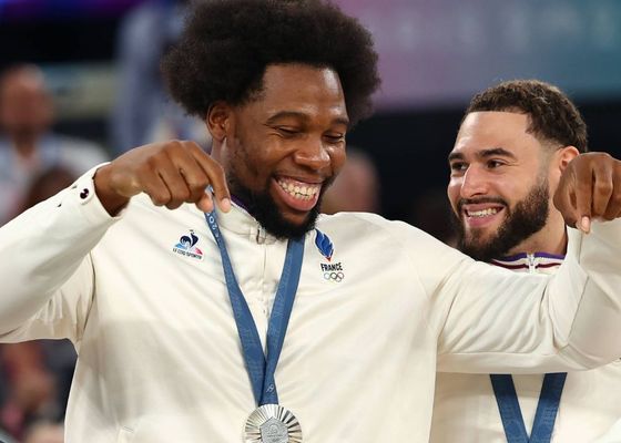 Un candidato al anillo NBA llama a la puerta de Yabusele
