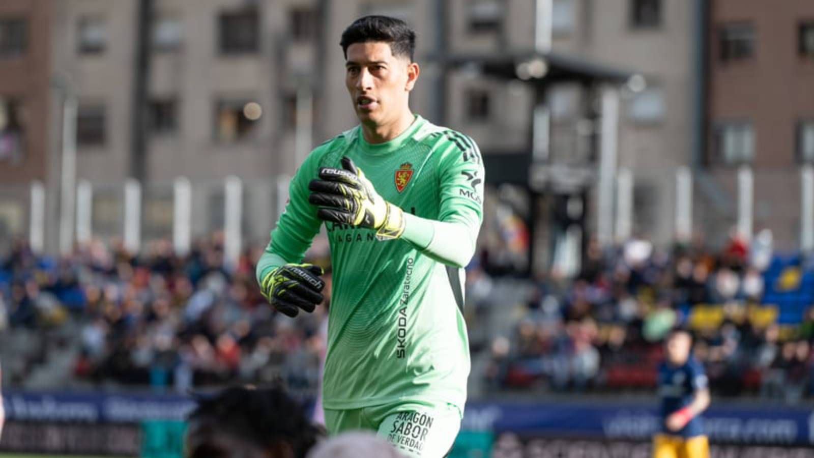 Esteban Andrada, portero del Real Zaragoza, sancionado con 13 partidos por el puñetazo a Jorge Pulido