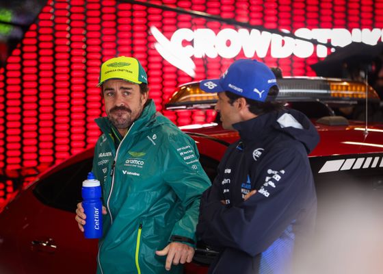 Oficial: Fernando Alonso vs. Carlos Sainz para lo que viene