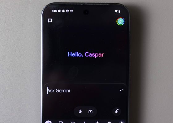 La IA de Google mete la nariz en tus chats de WhatsApp: así funciona y cómo librarte de ello