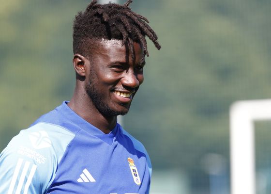 Obeng y Konrad de la Fuente, los refuerzos del Ceuta a última hora