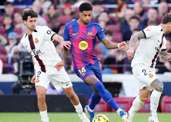 Así queda la clasificación de LaLiga EA Sports tras los triunfos de Barcelona y Real Sociedad en la jornada 23 de Primera división