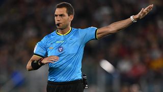 El fútbol pide a gritos una nueva normativa para erradicar las pérdidas de tiempo