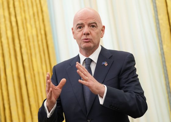 Infantino y la CAF tomarán medidas tras los graves incidentes en Rabat: Senegal se expone a multas y sanciones tras abandonar el campo en la final