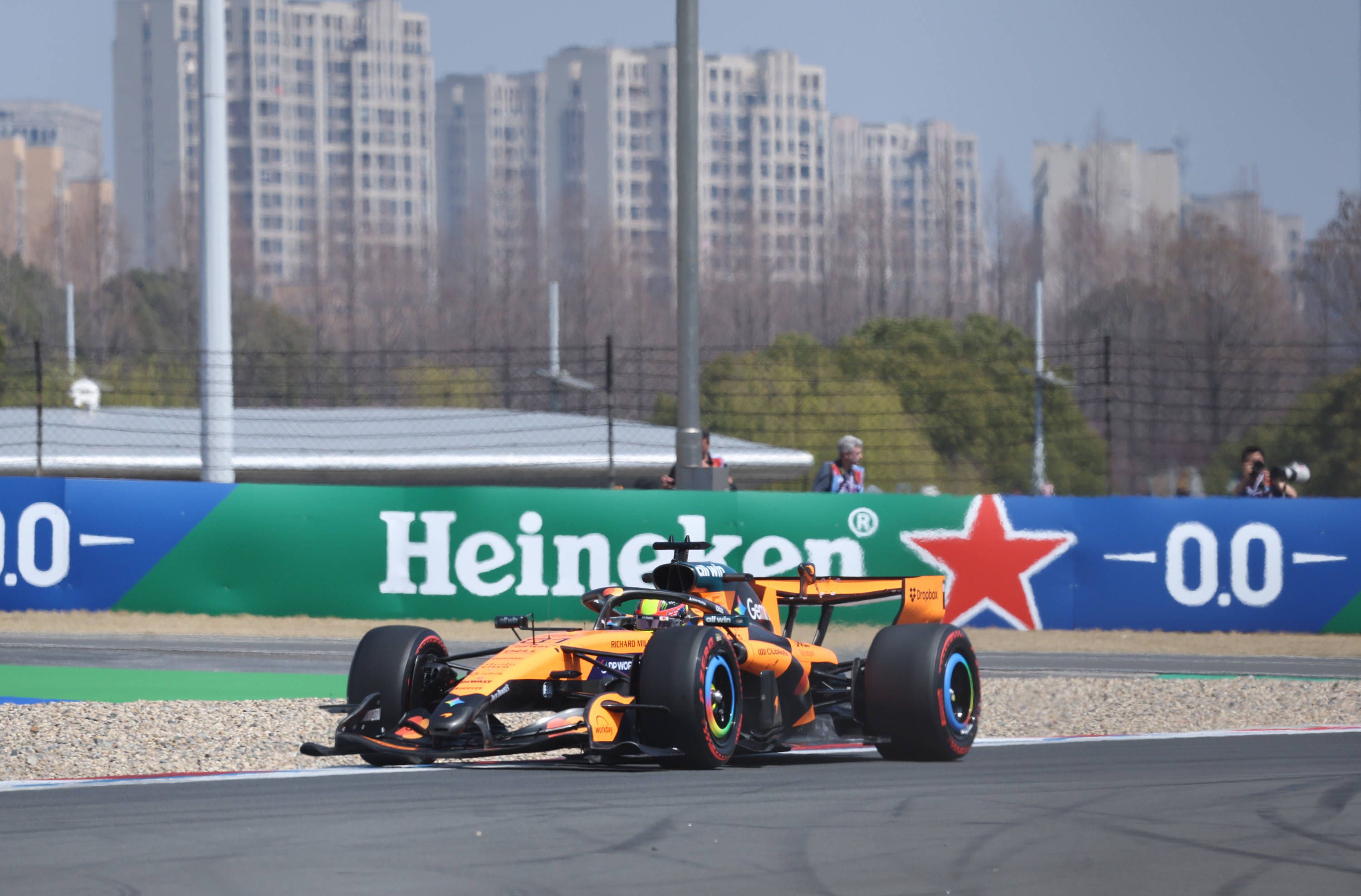 Formula 1 2026 GP China en directo | La clasificación del Gran Premio de China de Formula 1 con Fernando Alonso y Carlos Sainz
