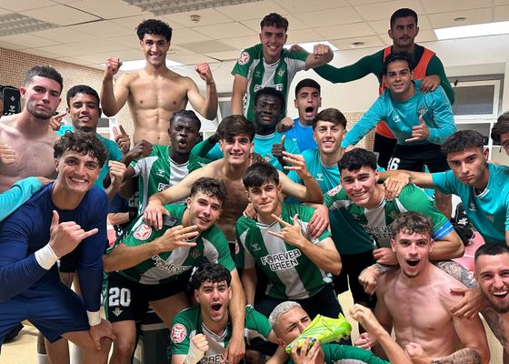 Murcia 1-2 Betis Deportivo: Se aferra a sus últimas opciones de salvación