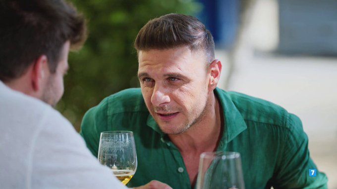 Joaquín se enfrenta a Piqué con una pregunta muy comprometida